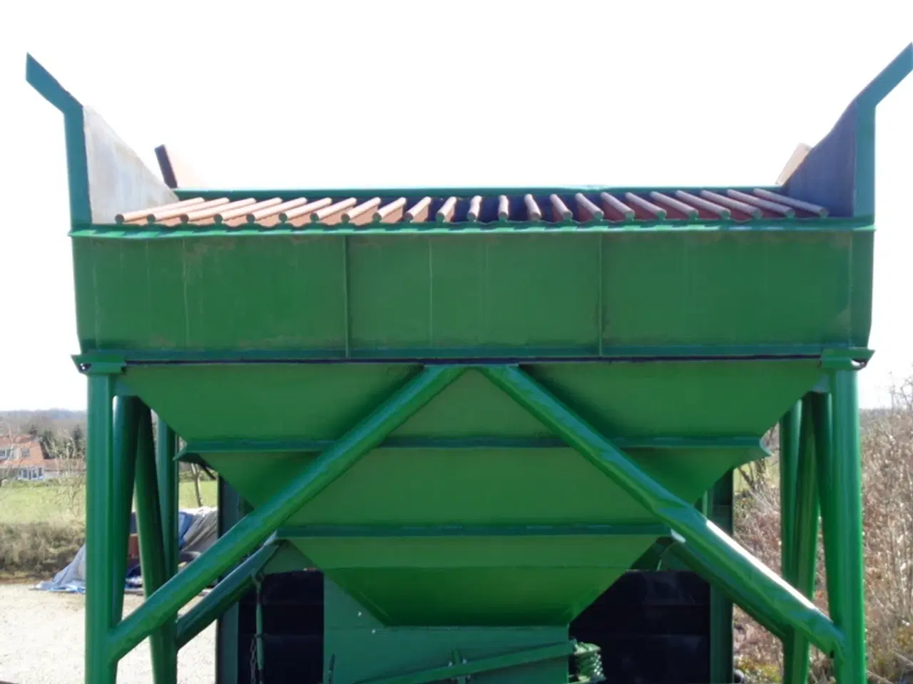 Billede 3 - Fødekasse