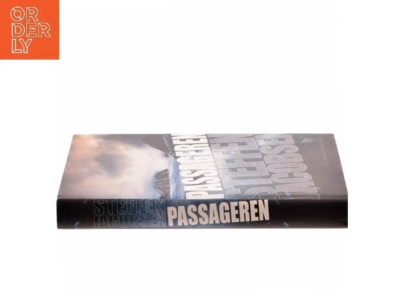 Billede 2 - Passageren af Steffen Jacobsen (Bog)