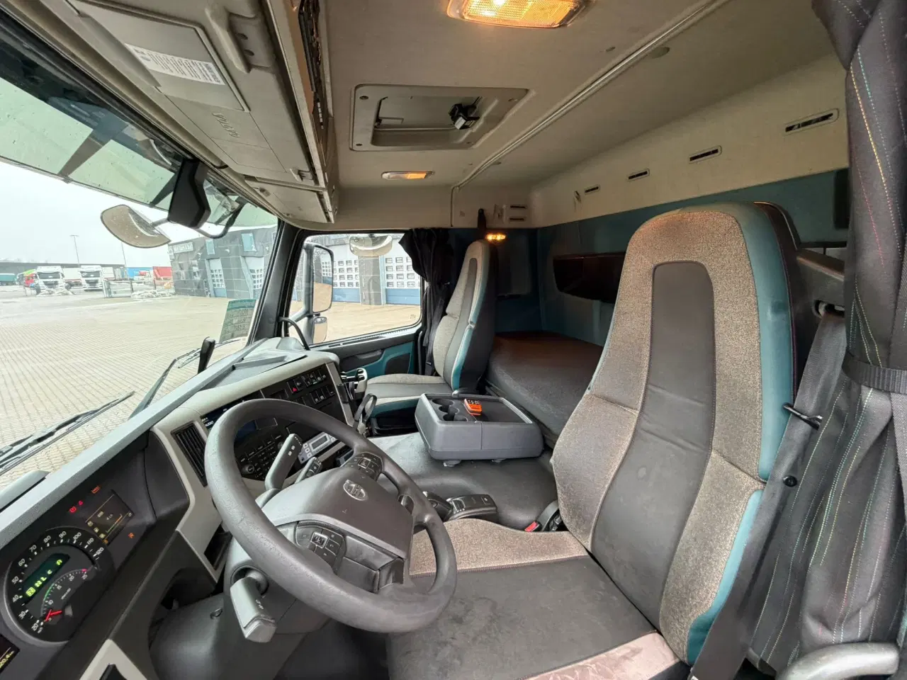 Billede 15 - Volvo FM330, Køle