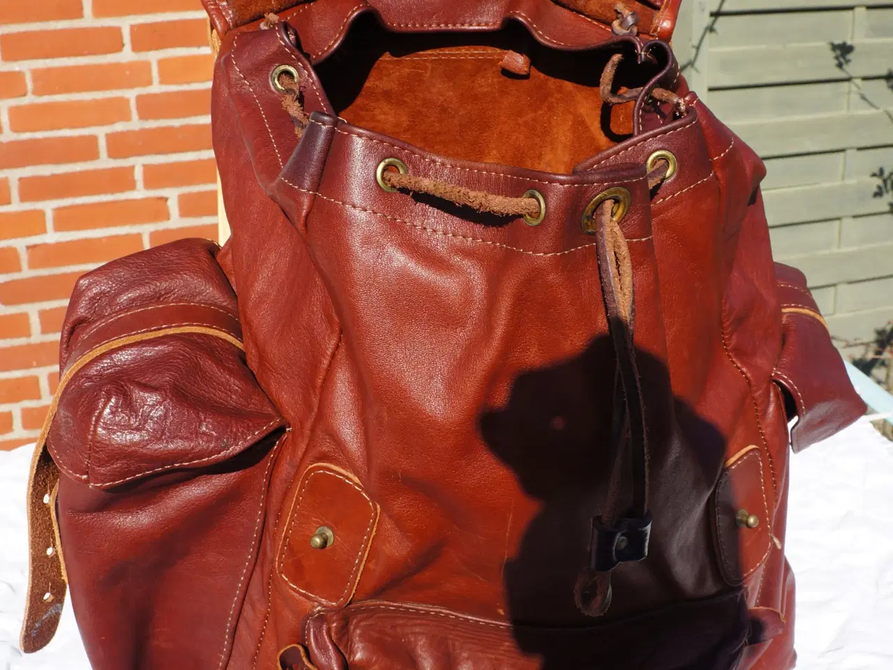Billede 5 - Læder rygsæk med klapstol