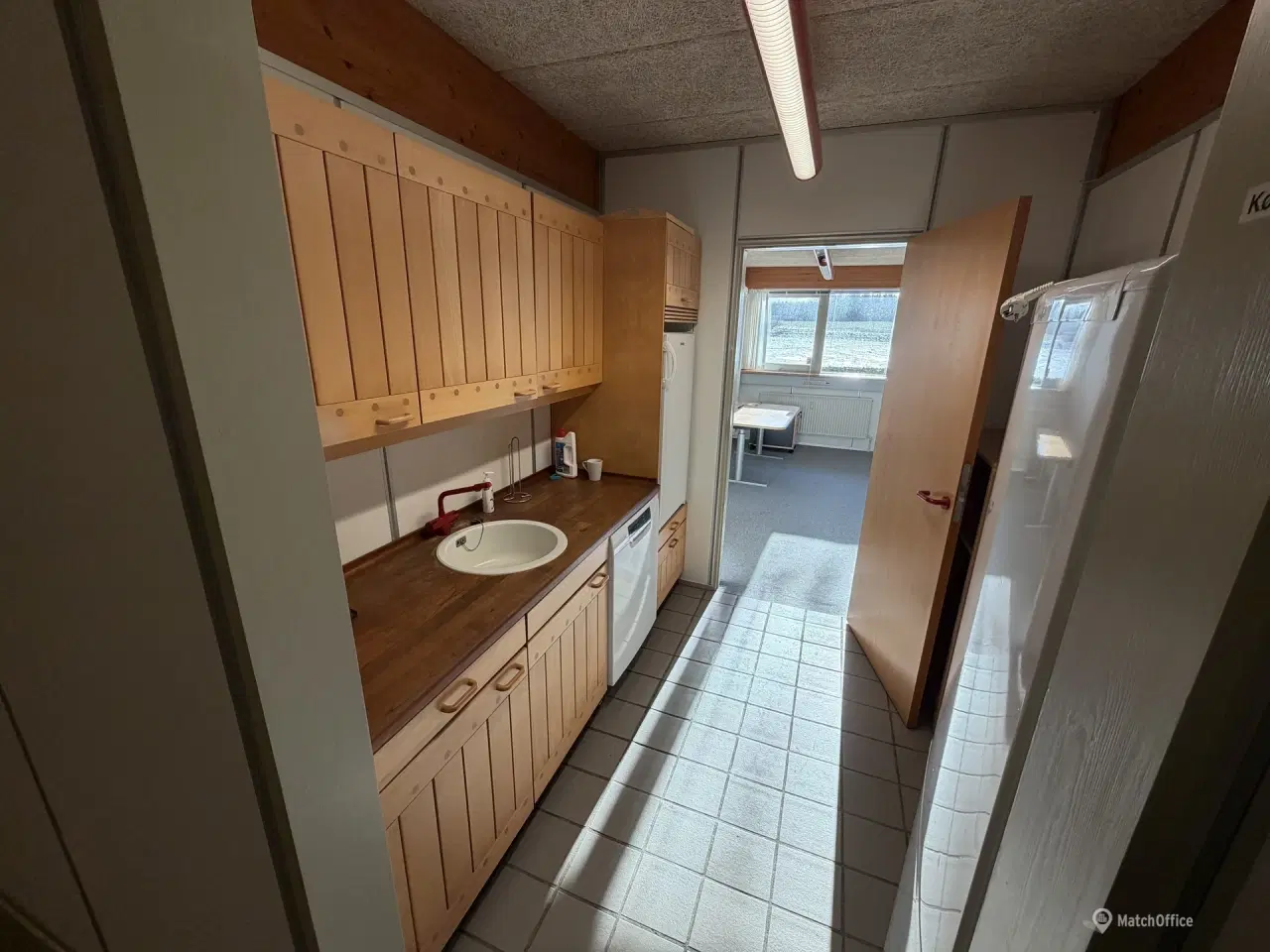 Billede 16 - Centralt beliggende 305 m2 kontorer og lager med grøn park udlejes i Jyllinge