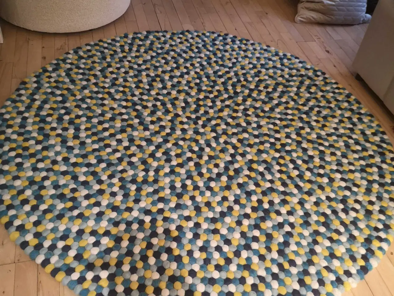 Billede 3 - Kugletæppe flerfarvet