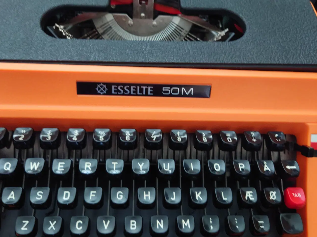 Billede 2 - Esselte 50M skrivemaskine, orange 
