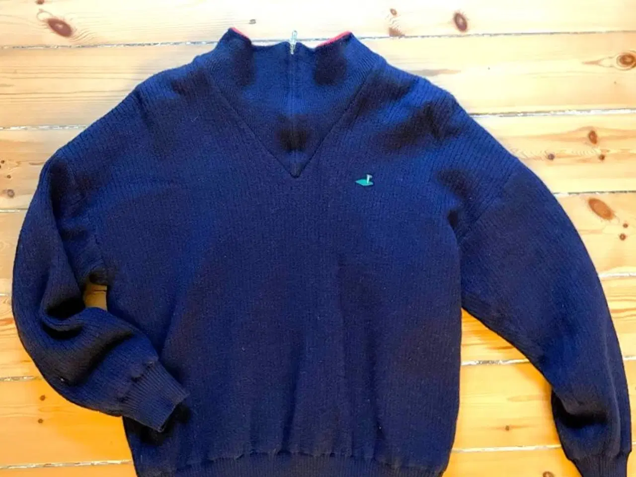 Billede 2 - Windbreaker - vindtæt sweater. Damestørrelse M.