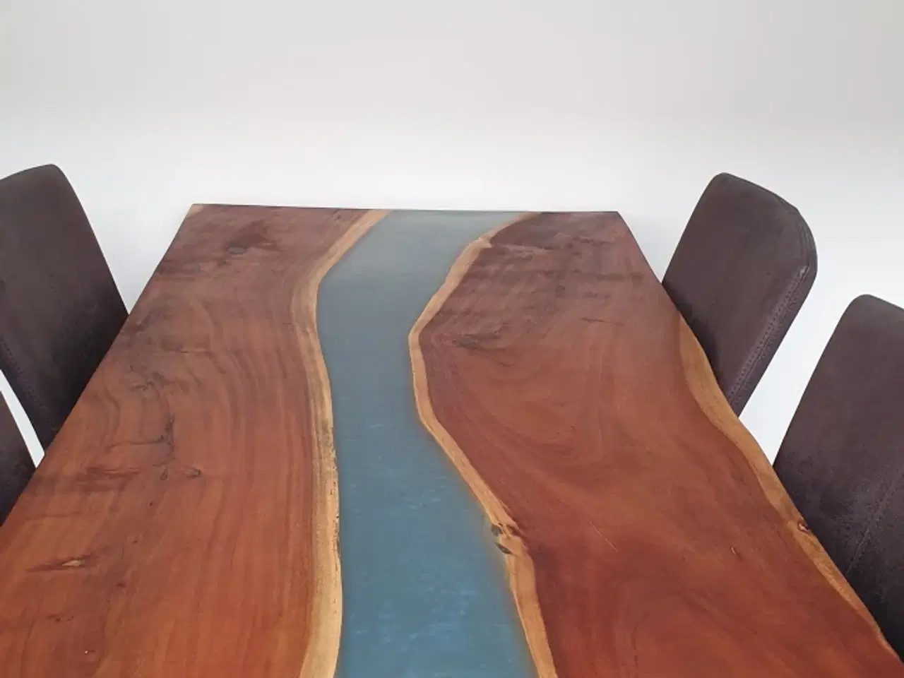 Billede 1 - Massivt River Table, Plankebord i ædeltræ