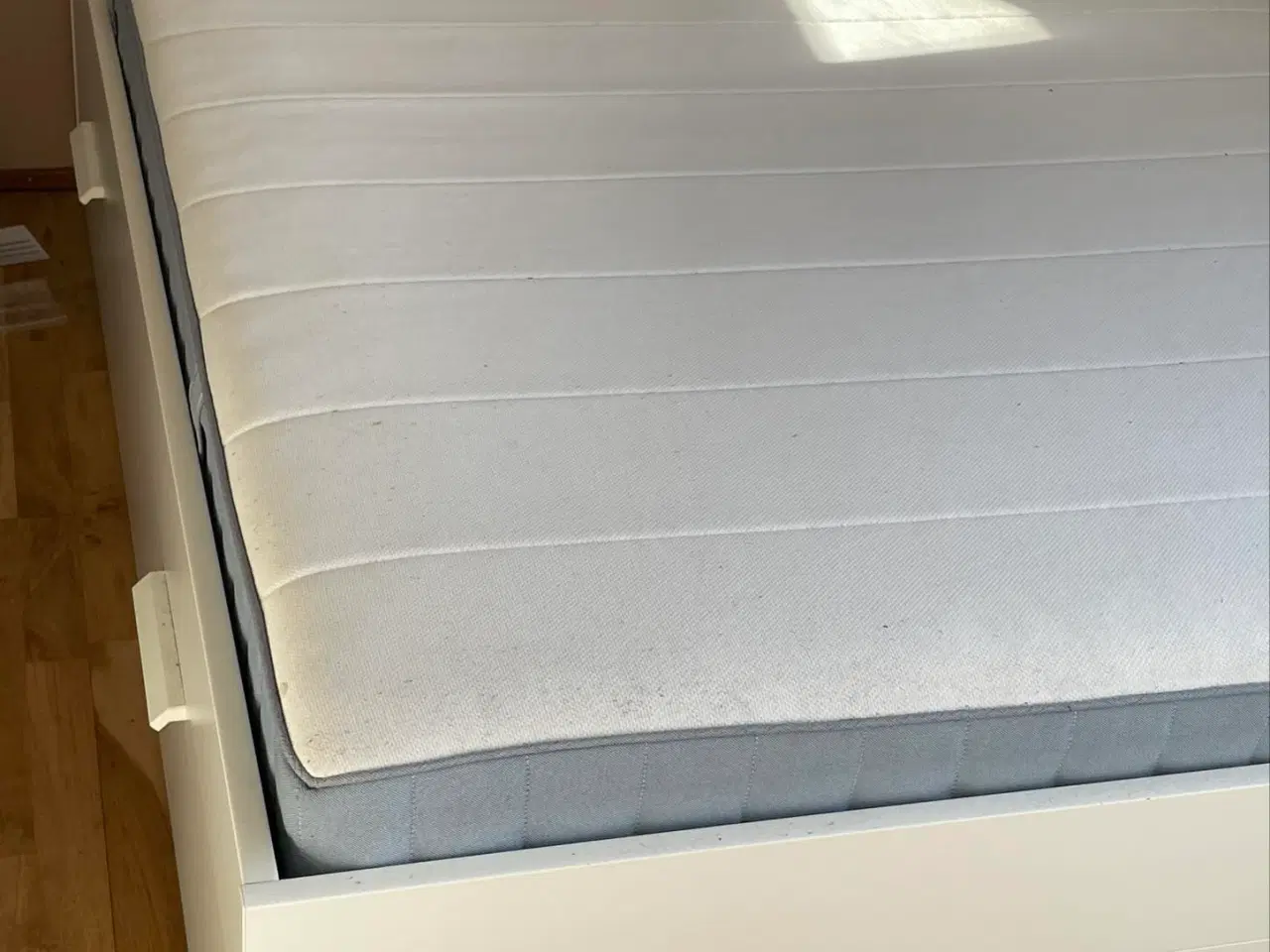 Billede 2 - Seng - Ikea