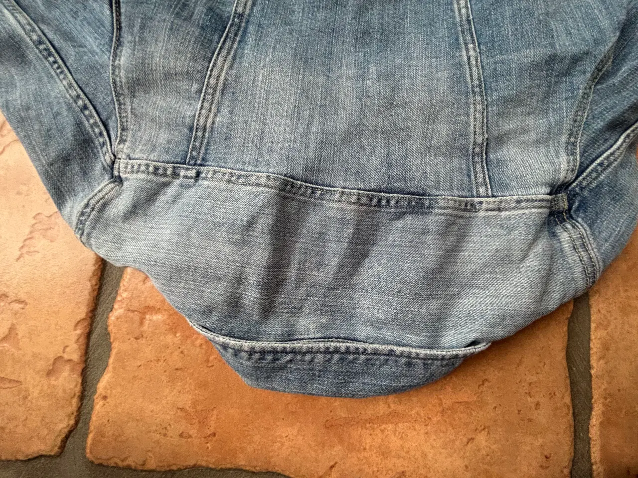 Billede 9 - H&M denimjakke til pige str 158 blå