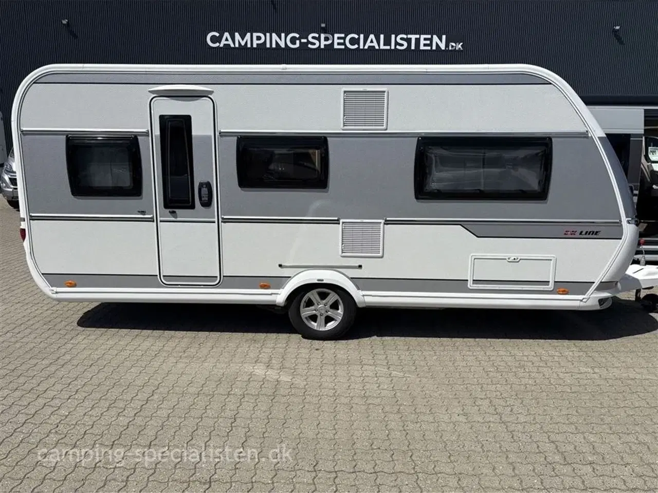 Billede 1 - 2020 - Hobby De Luxe 495 UL DK line   Hobby De Luxe 495 UL DK-Line 2020 - Se den nu hos Camping-Specialisten.dk