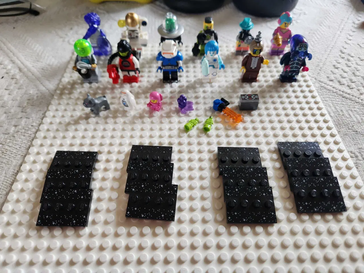 Billede 2 - 3 mimifigure serier 