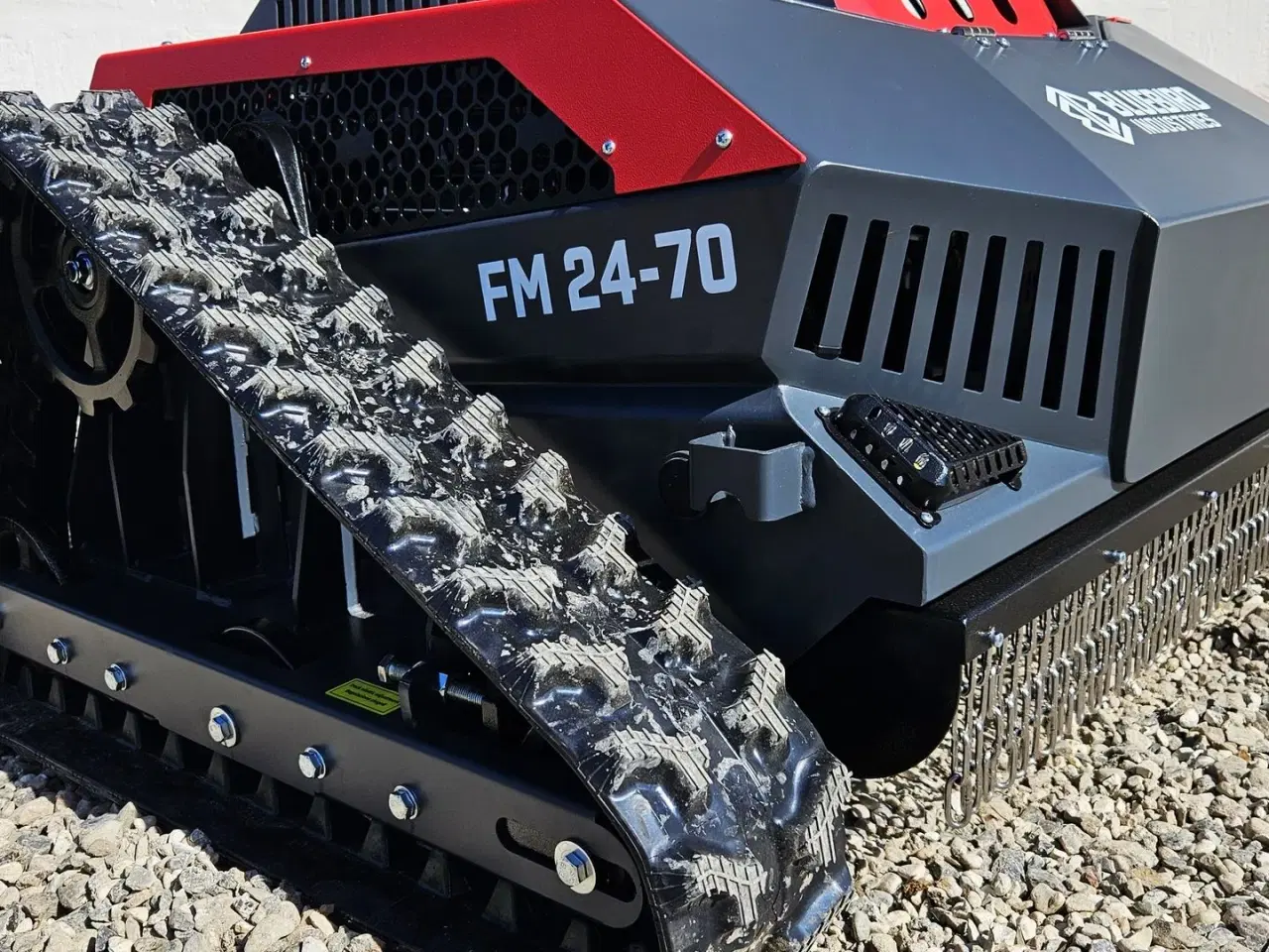 Billede 6 - Bluebird FM 24-70 / fjernstyret skråningsklipper / fabriksny