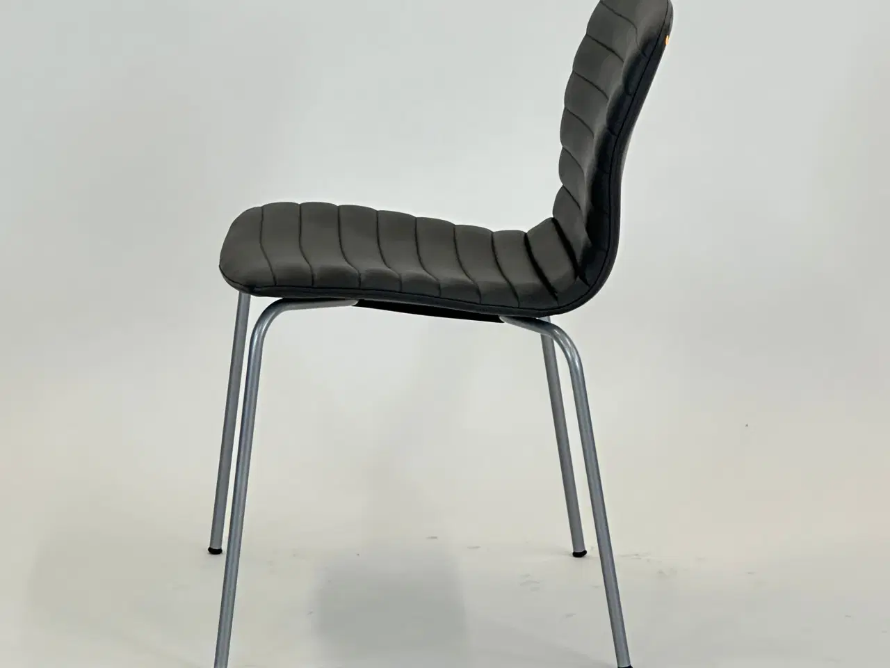 Billede 4 - Magnus Olesen Butterfly 5310 Stol – Grå Læder