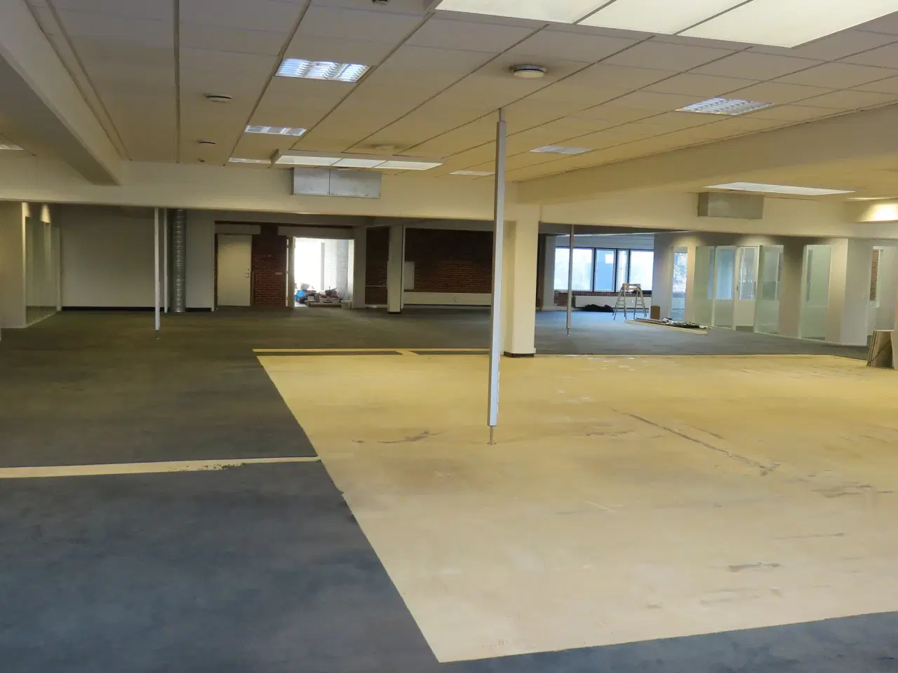 Billede 7 - Suveræn Beliggenhed – Kontor. Showroom. Klinik. Gaming mm.