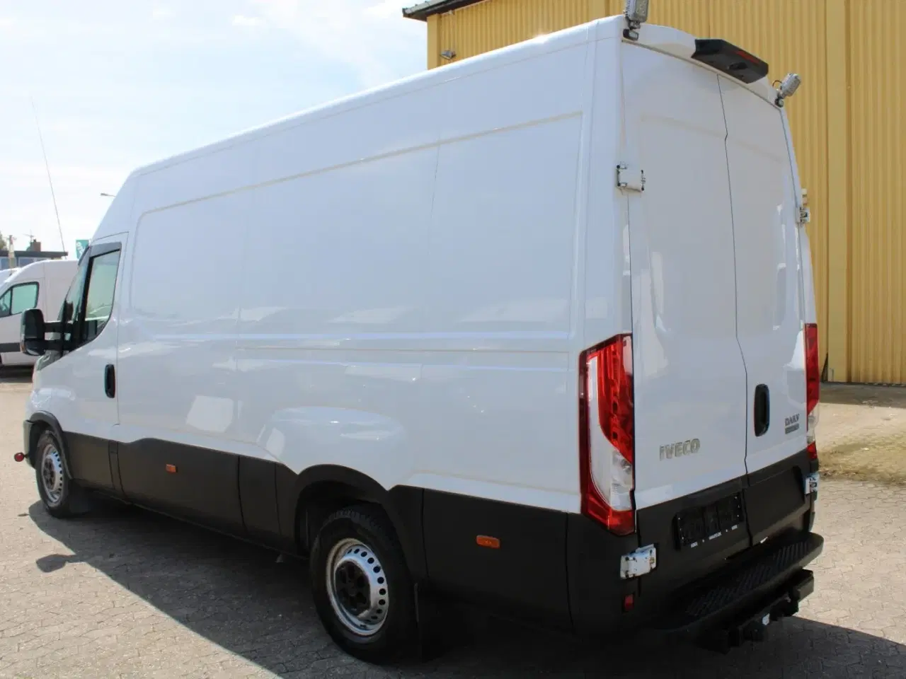 Billede 8 - Iveco Daily 2,3 35S16 12m³ Van AG8