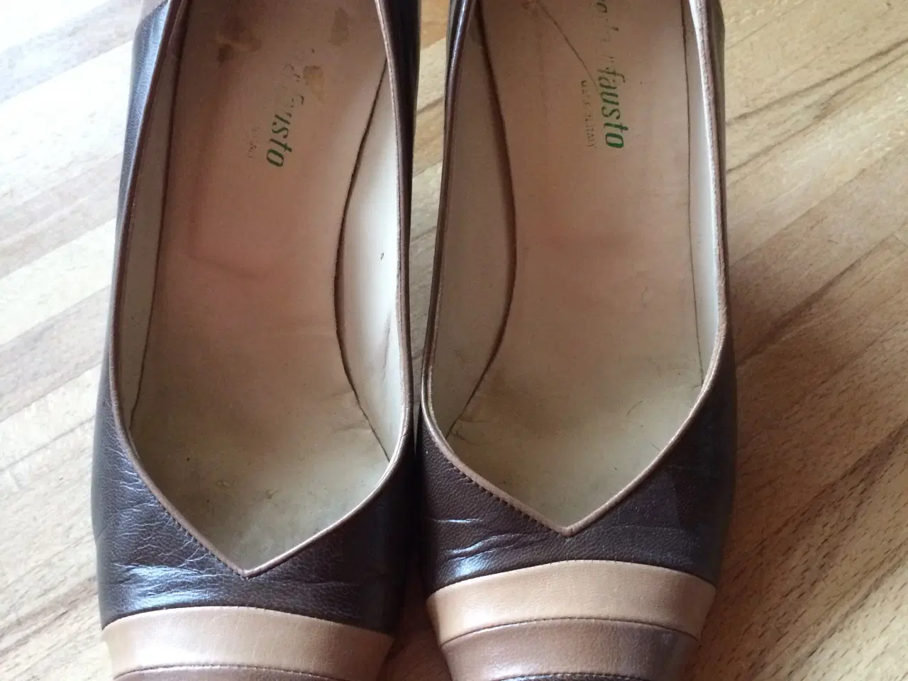 Billede 4 - Stilletter 4 par - forskellige. Pr. par kr. 100,-