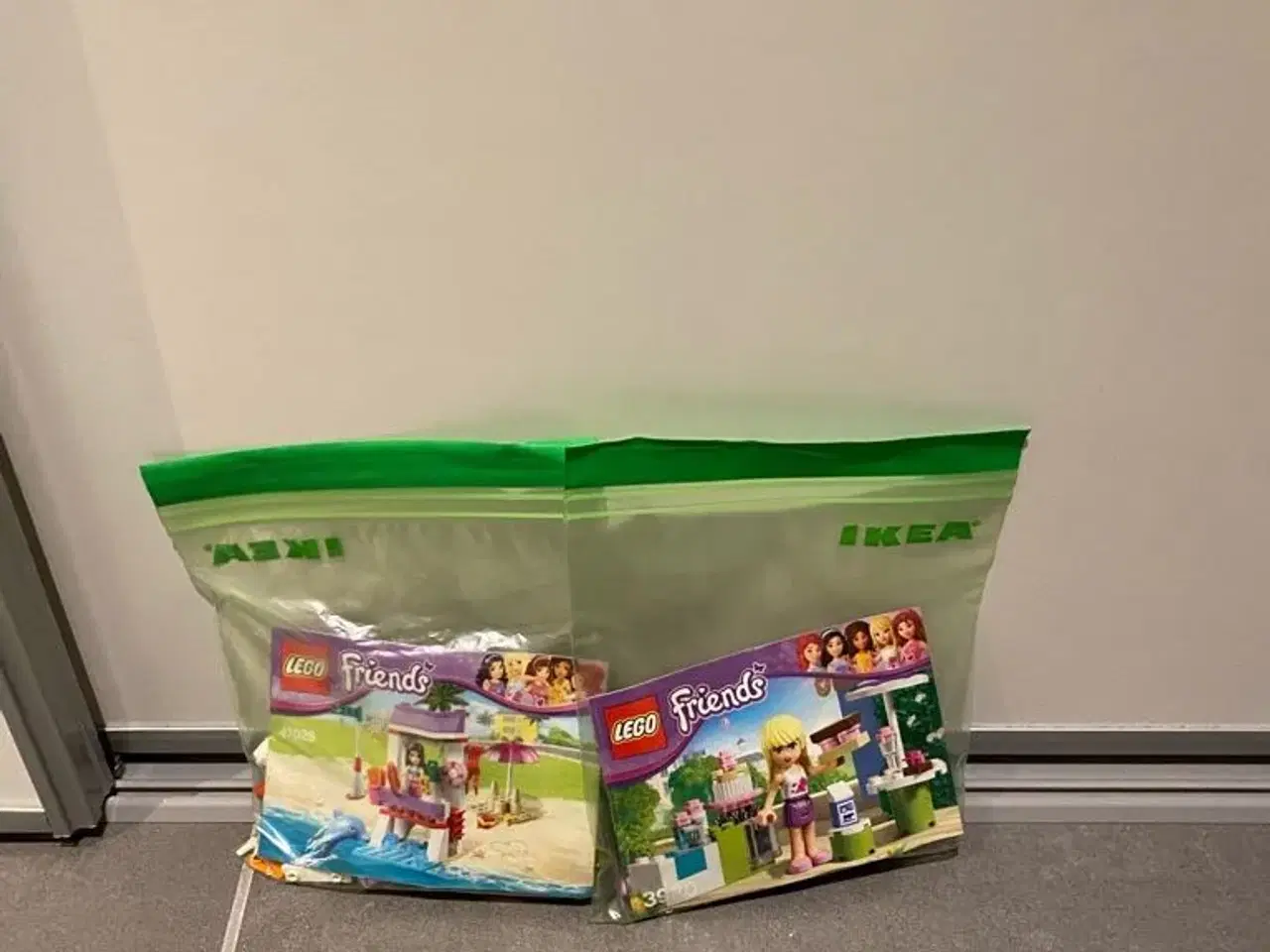 Billede 3 - Lego friende 8 små samlesæt.