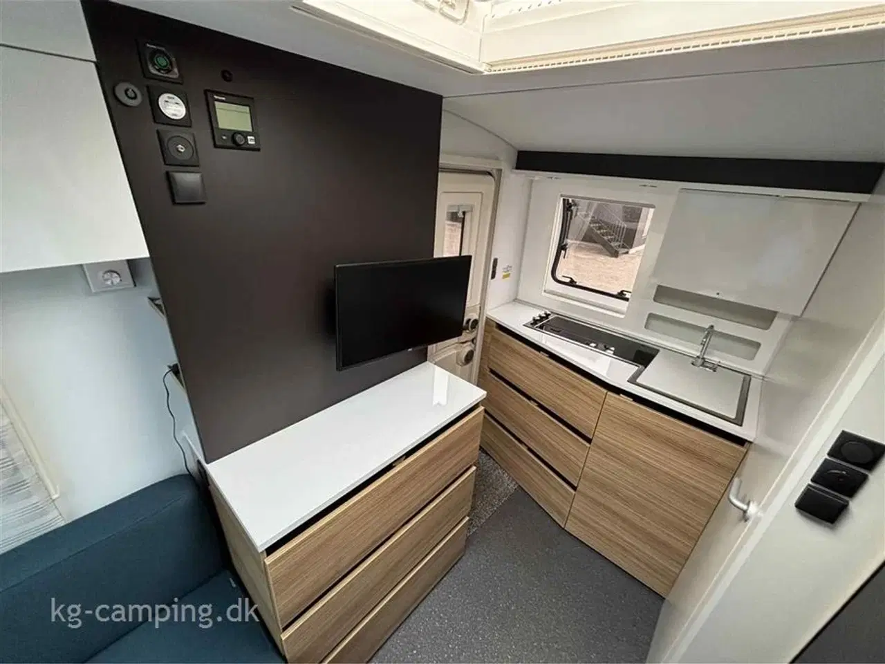 Billede 7 - 2022 - Adria Action 391 LH Sport   Sportsmodel spækket med udstyr!