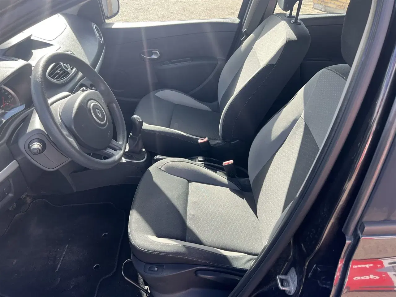 Billede 7 - Renault Clio 1,2 16V Authentique 75HK 3d