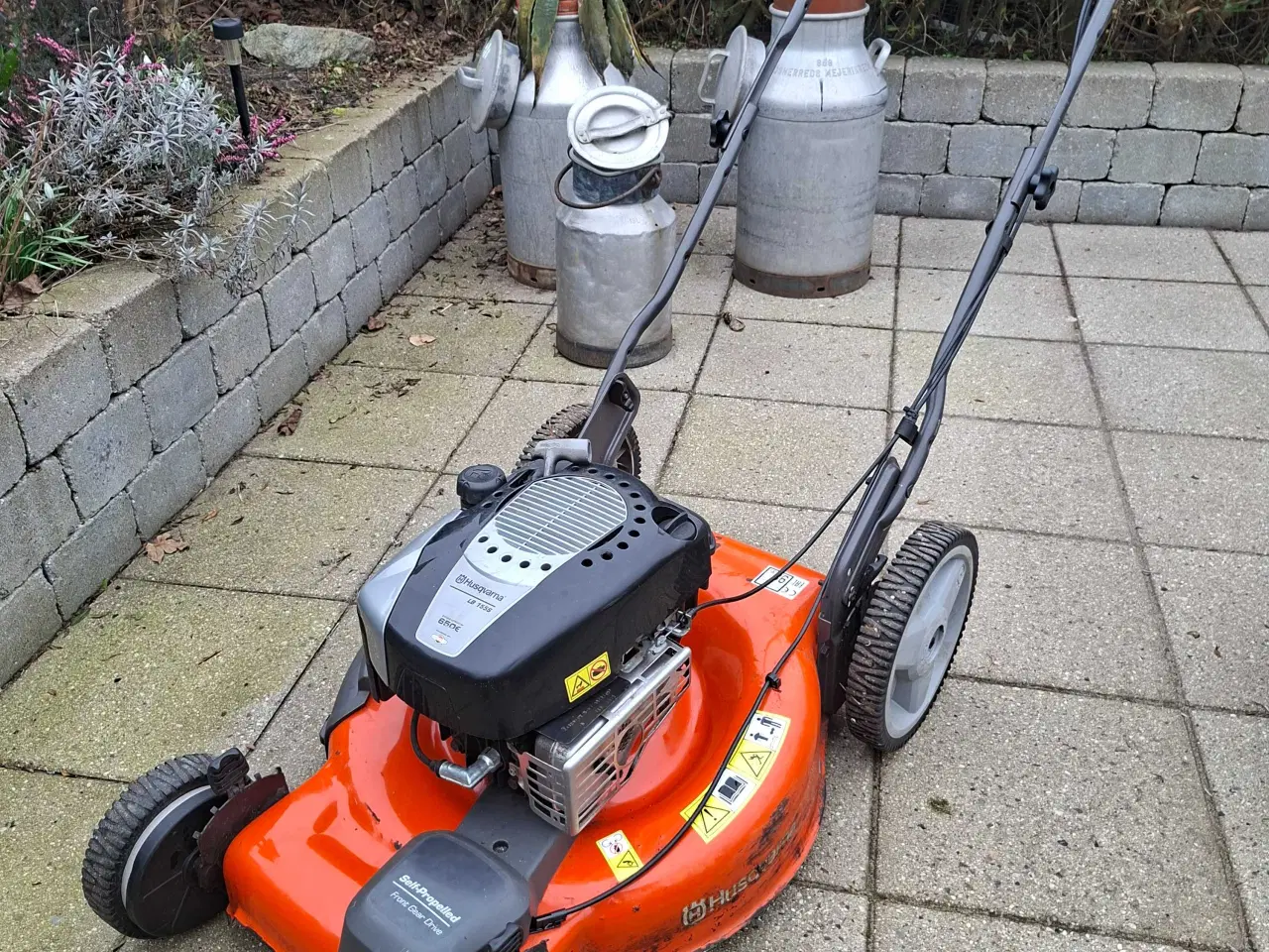 Billede 1 - Husqvarna Selvkørende Plæneklipper