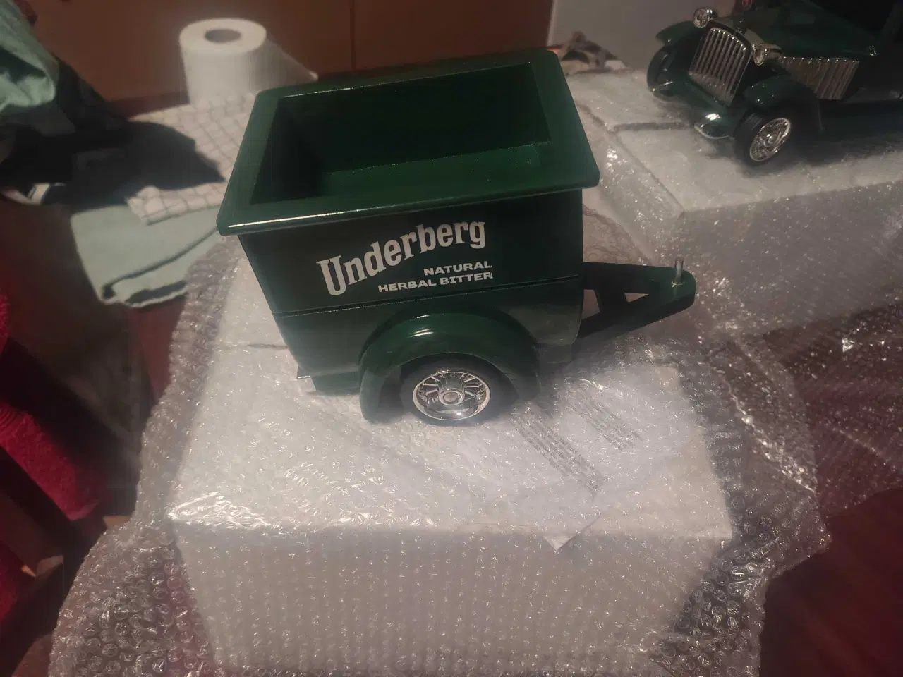 Billede 3 - Underberg herbal truck og trailer, helt ny