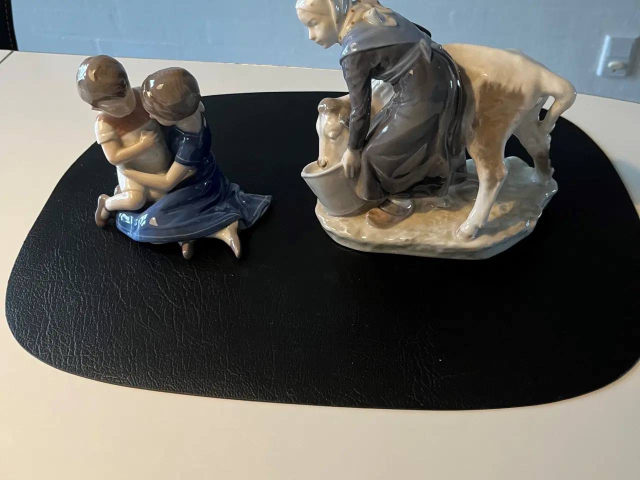 Billede 1 - Kongelige porcelæns figurer