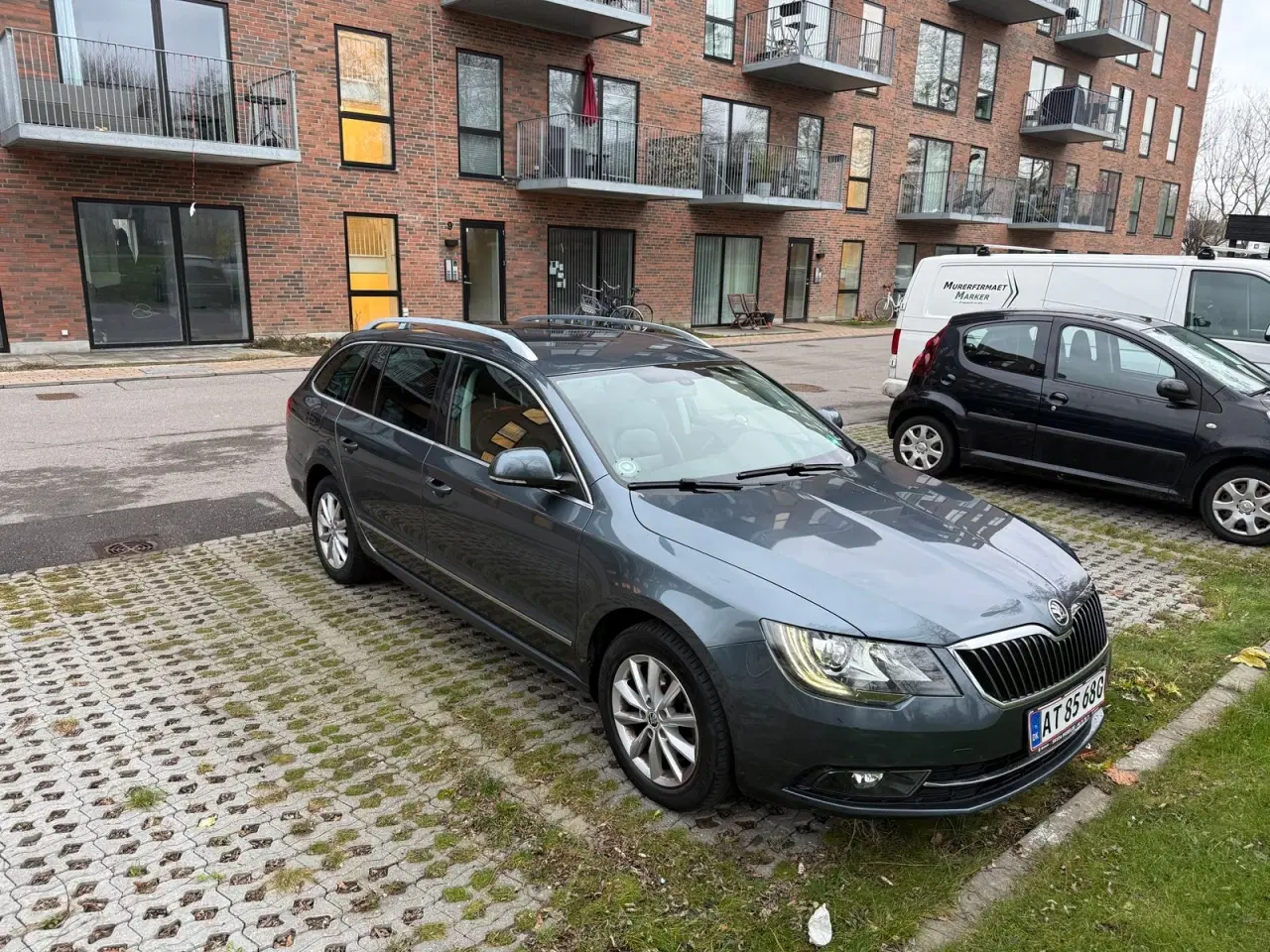 Billede 3 - Skoda Superb 2,0 TDi 140 Elegance Combi DSG