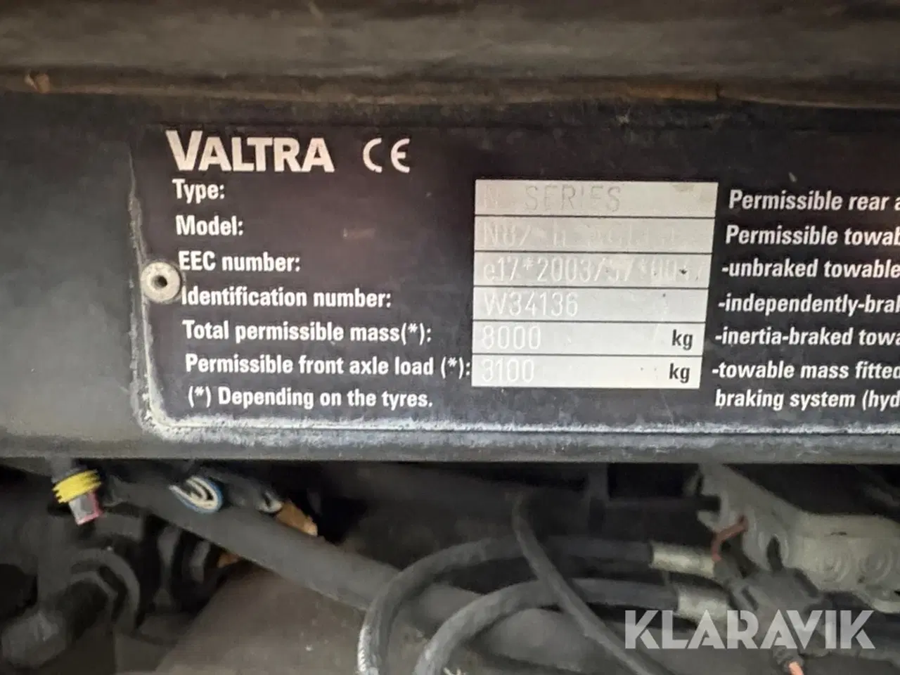 Billede 11 - Traktor Valtra N82 med frontlæsser