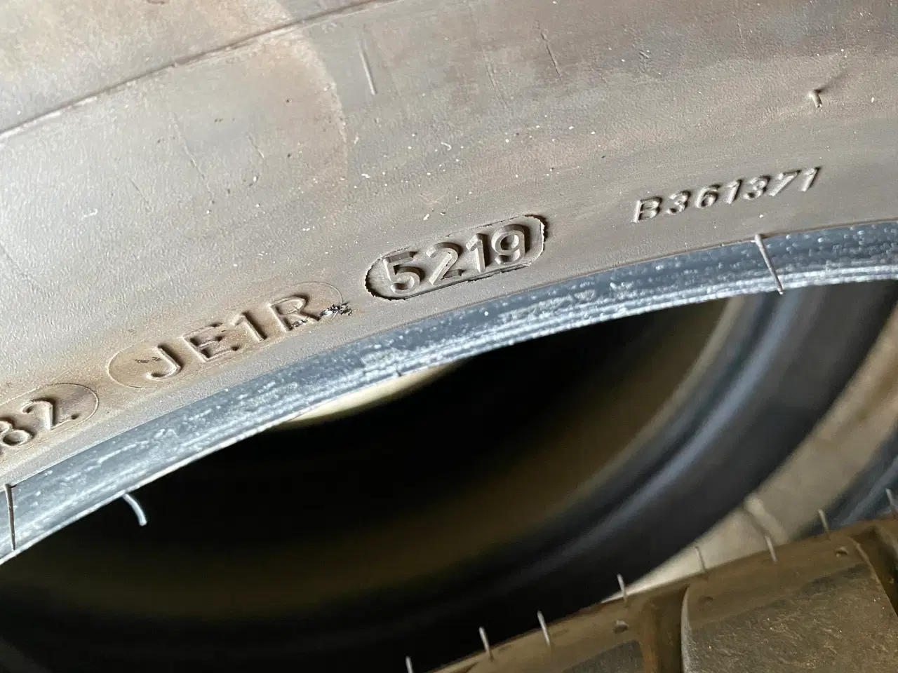 Billede 3 - 19” 225/45-19”. Dunlop