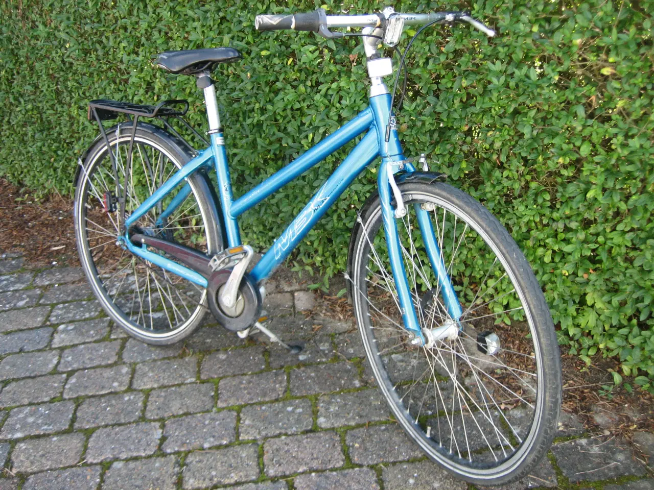 Billede 5 - Velholdt MBK Damecykel med 7 indvendige gear.