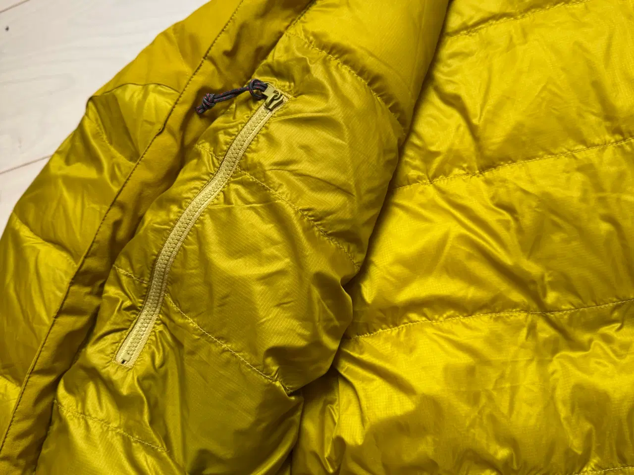 Billede 4 - Klättermusen Liv 2.0 dunjakke