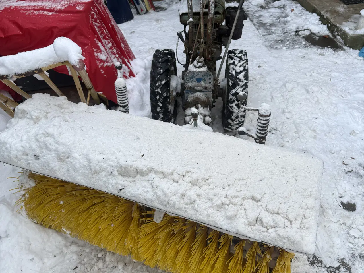 Billede 1 - Fejemaskine Nibbi