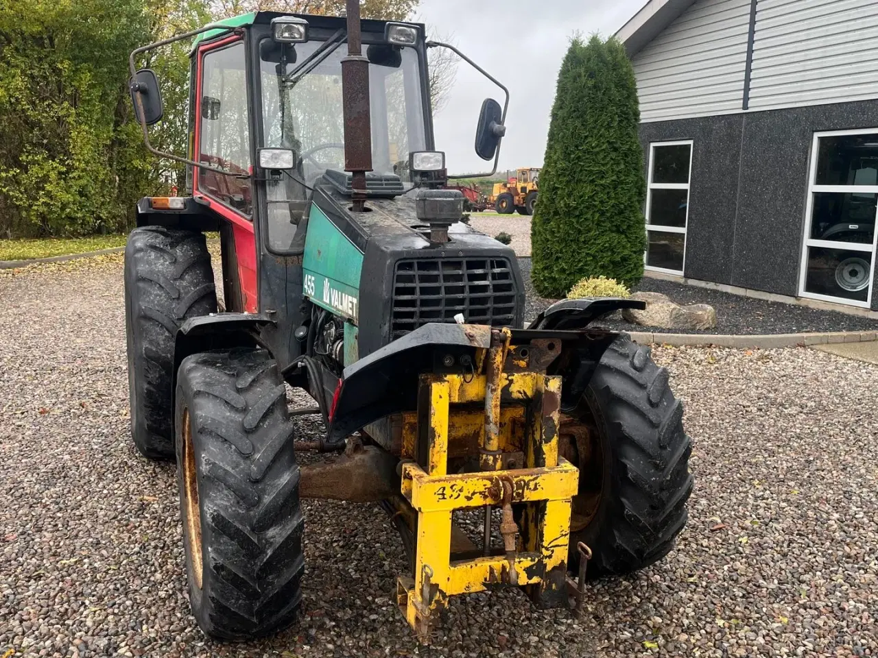 Billede 15 - Valmet 455 Med en slags frontlift