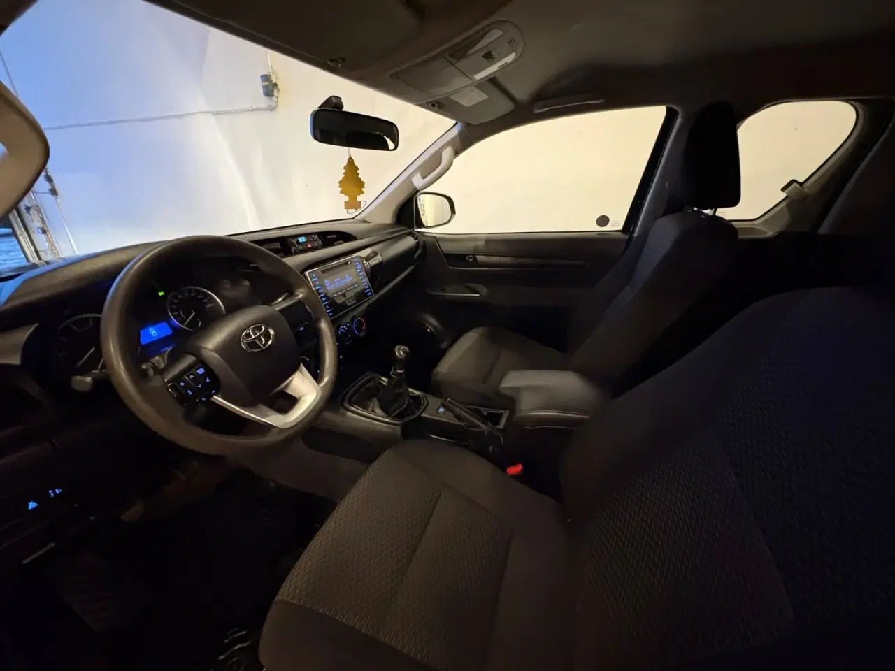 Billede 4 - Toyota HiLux 2,4 D-4D 150 T2 Ex.Kab 4x4