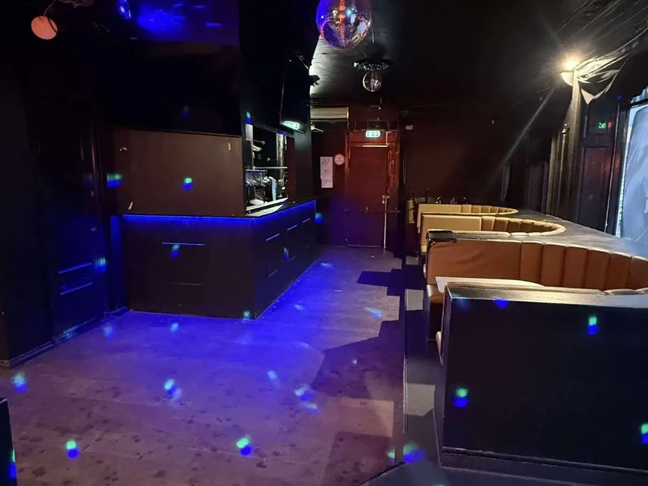 Billede 8 - Afståelse af natklub i centrum af København