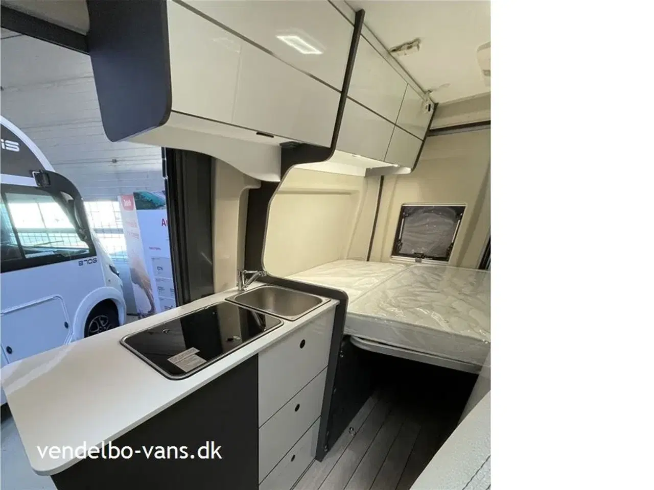 Billede 13 - 2026 - McLouis Menfys Van 1 KUN 541 cm lang - 205 cm bred og 265 cm høj