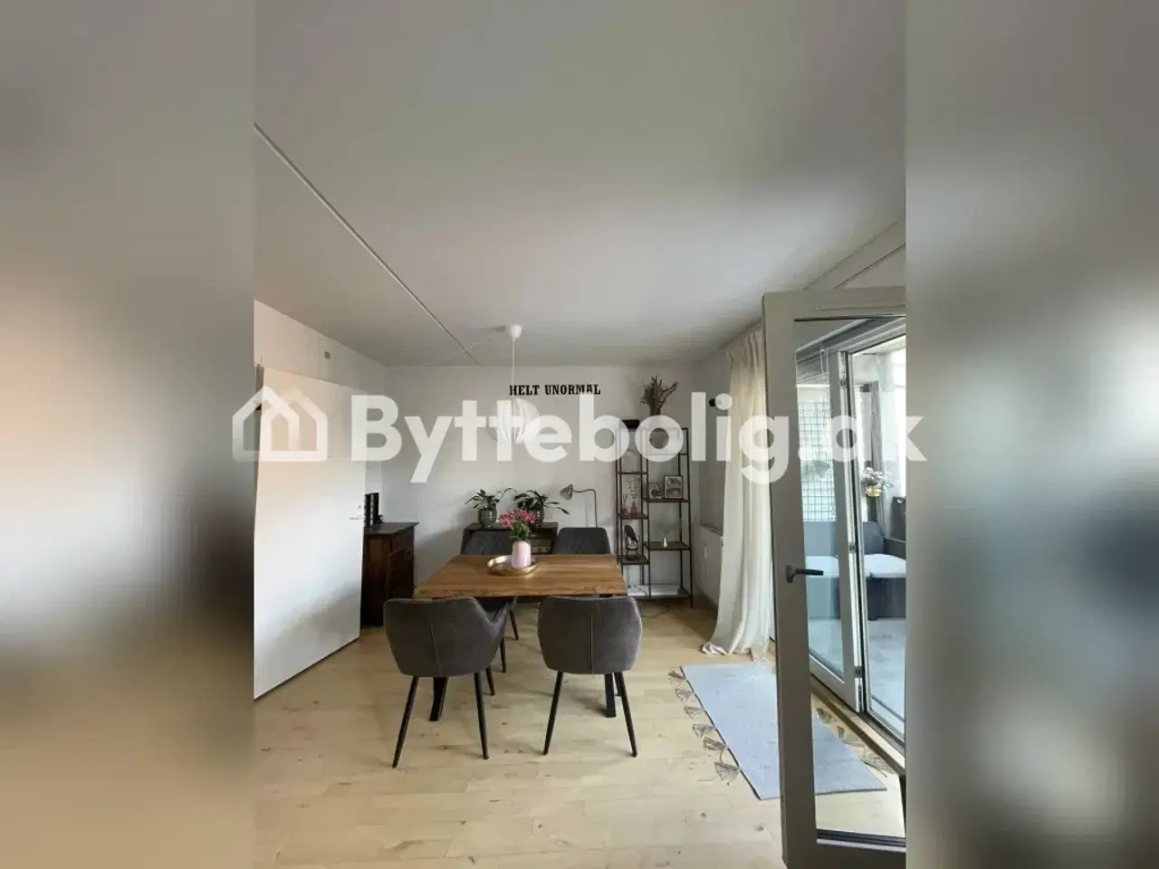 Billede 1 - Meget flot lejlighed med stor altan