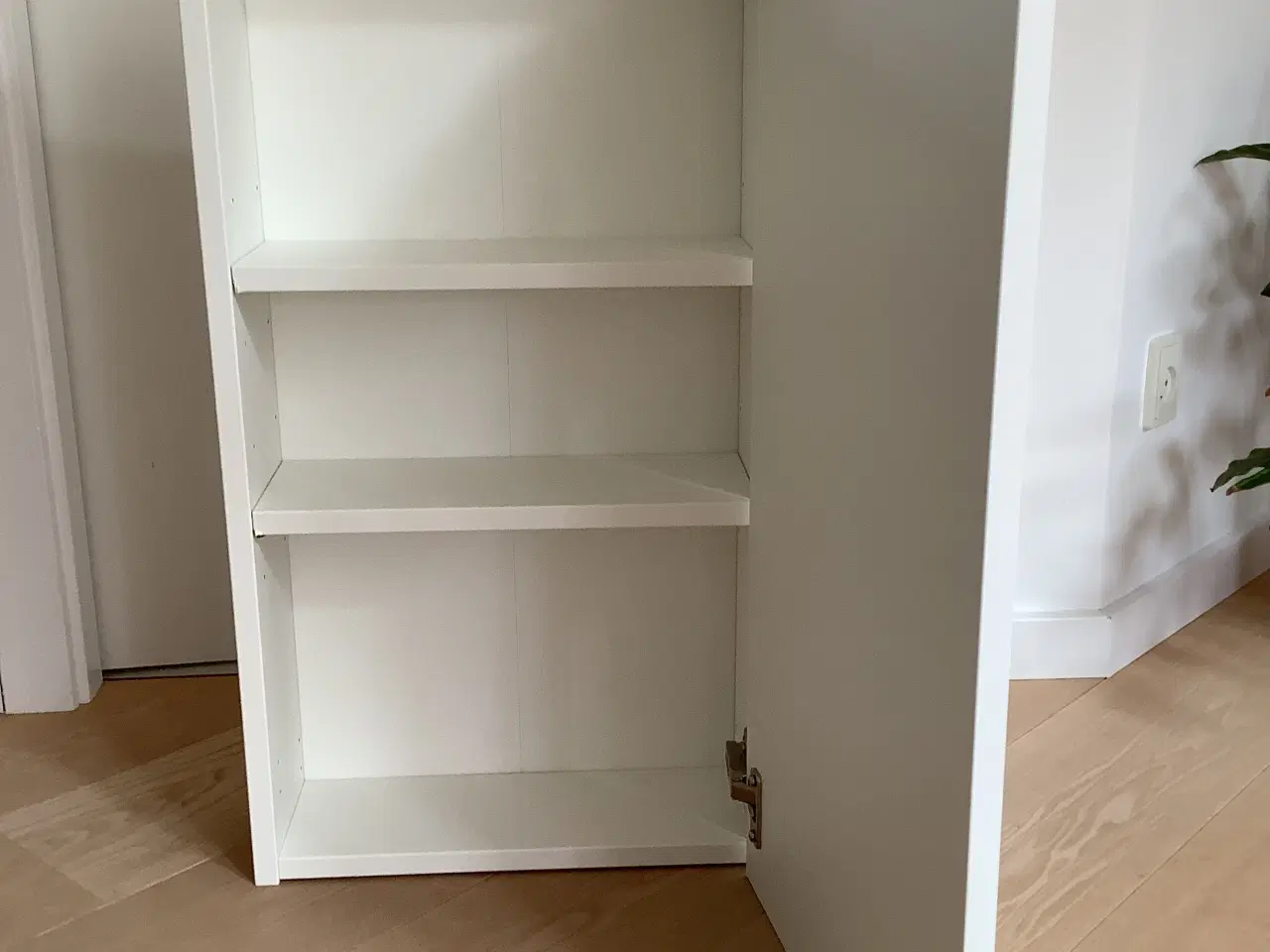 Billede 2 - IKEA Enhet vægskab med 2 hylder