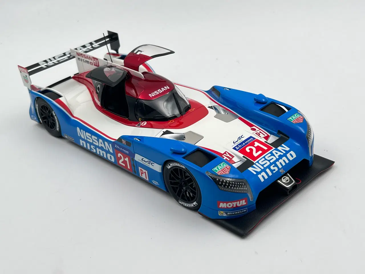 Billede 5 - 2015 Nissan GT-R LM Nismo #21 AUTOart - 1:18  