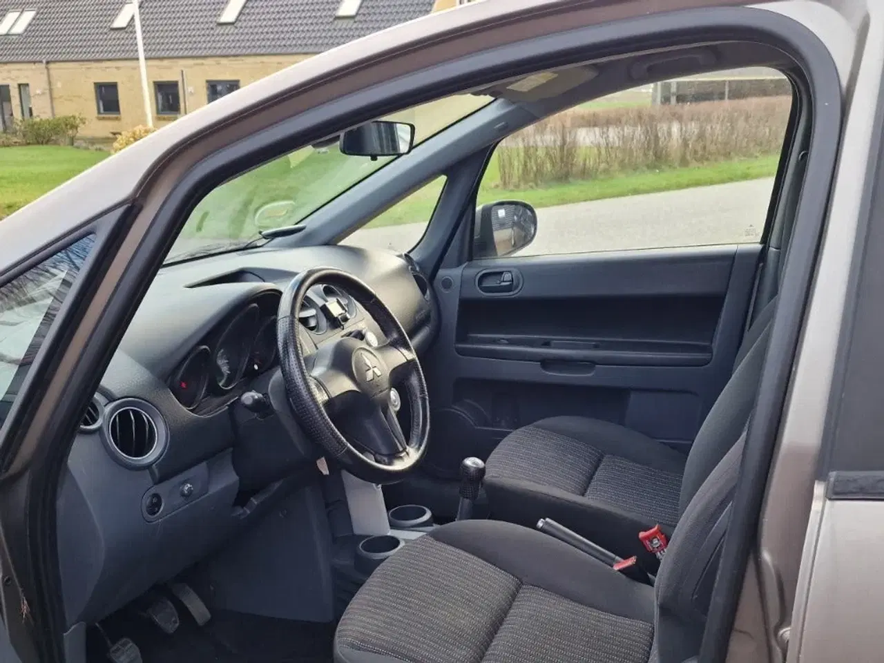 Billede 4 - Mitsubishi Colt 1,5 Insport