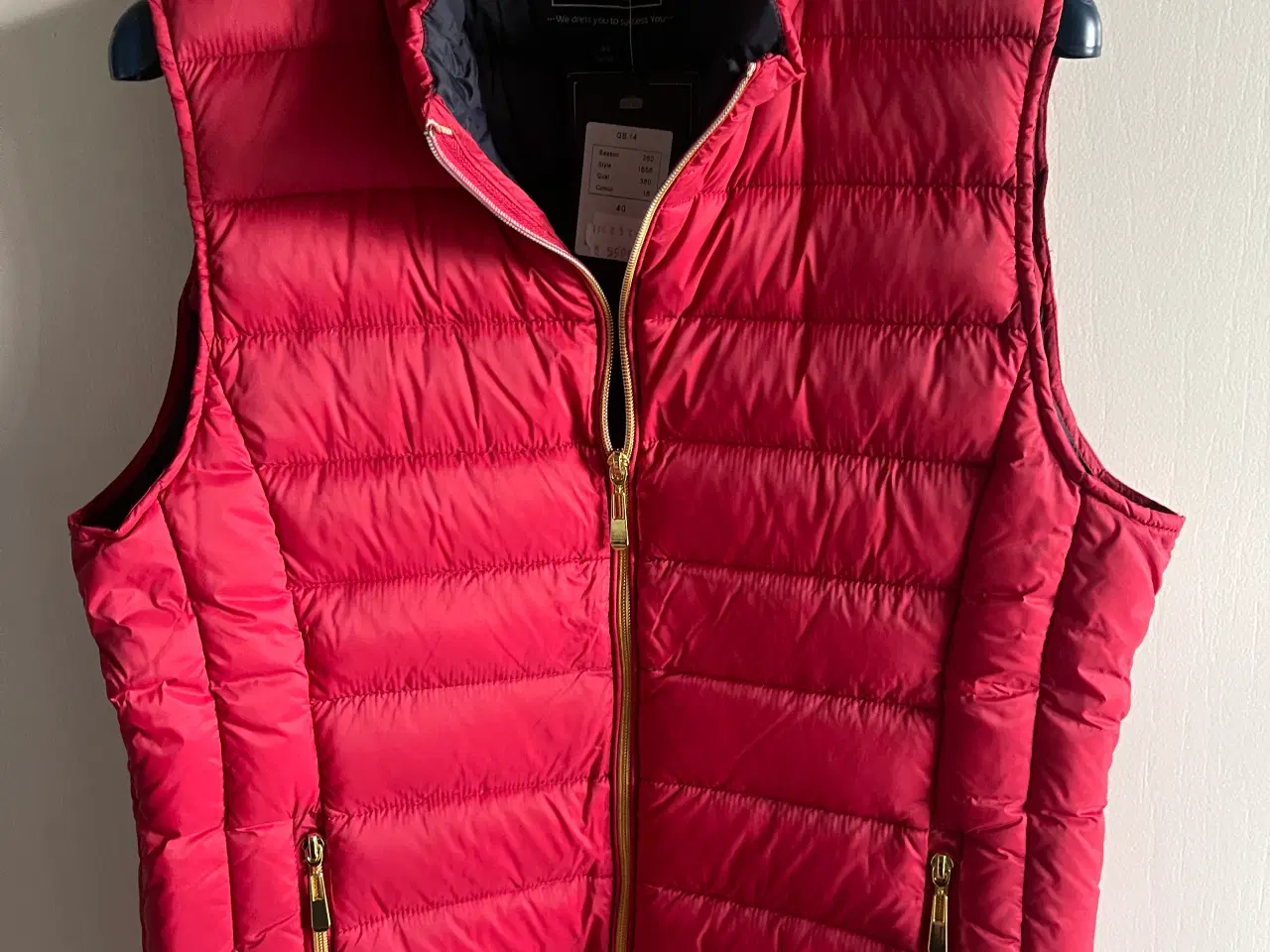 Billede 4 - Rød Normann Vest størelse 40