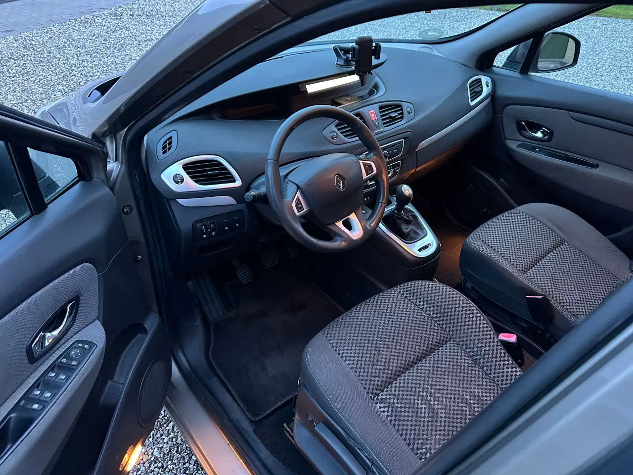 Billede 8 - Renault Scenic 1.6 Diesel 130 6 gear