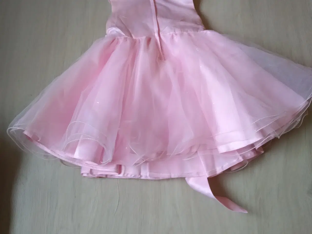 Billede 2 - Prinsessen kjoler