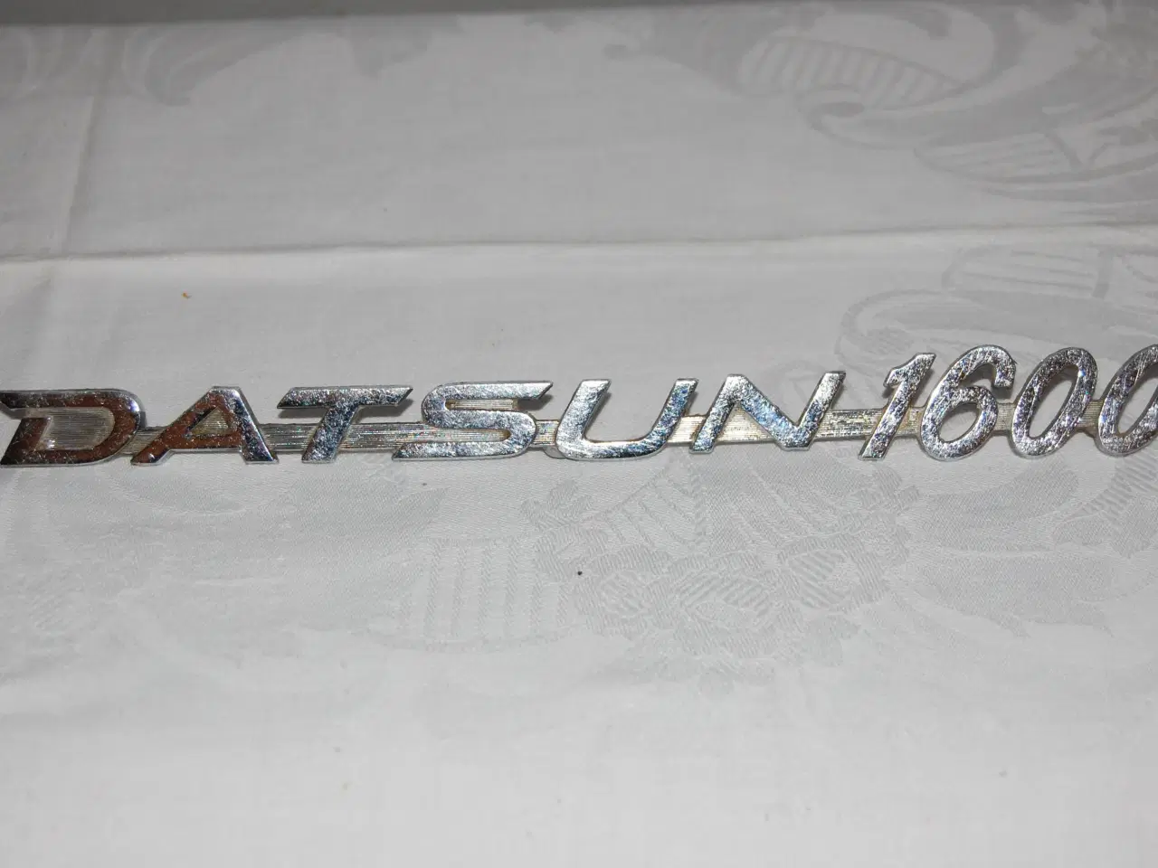 Billede 1 - Emblem til Datsun veteran