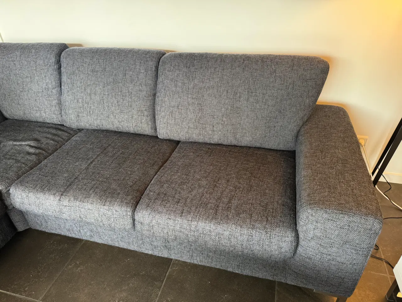 Billede 3 - Hjørnesofa 245*245 - gives væk