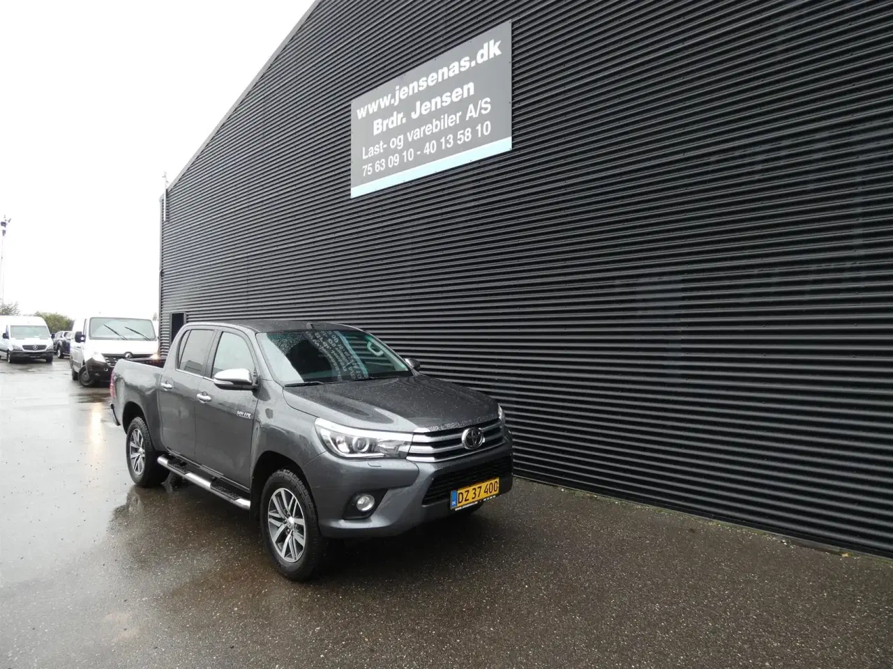 Billede 1 - Toyota HiLux 2,4 D-4D T4 4x4 150HK DobKab Aut.