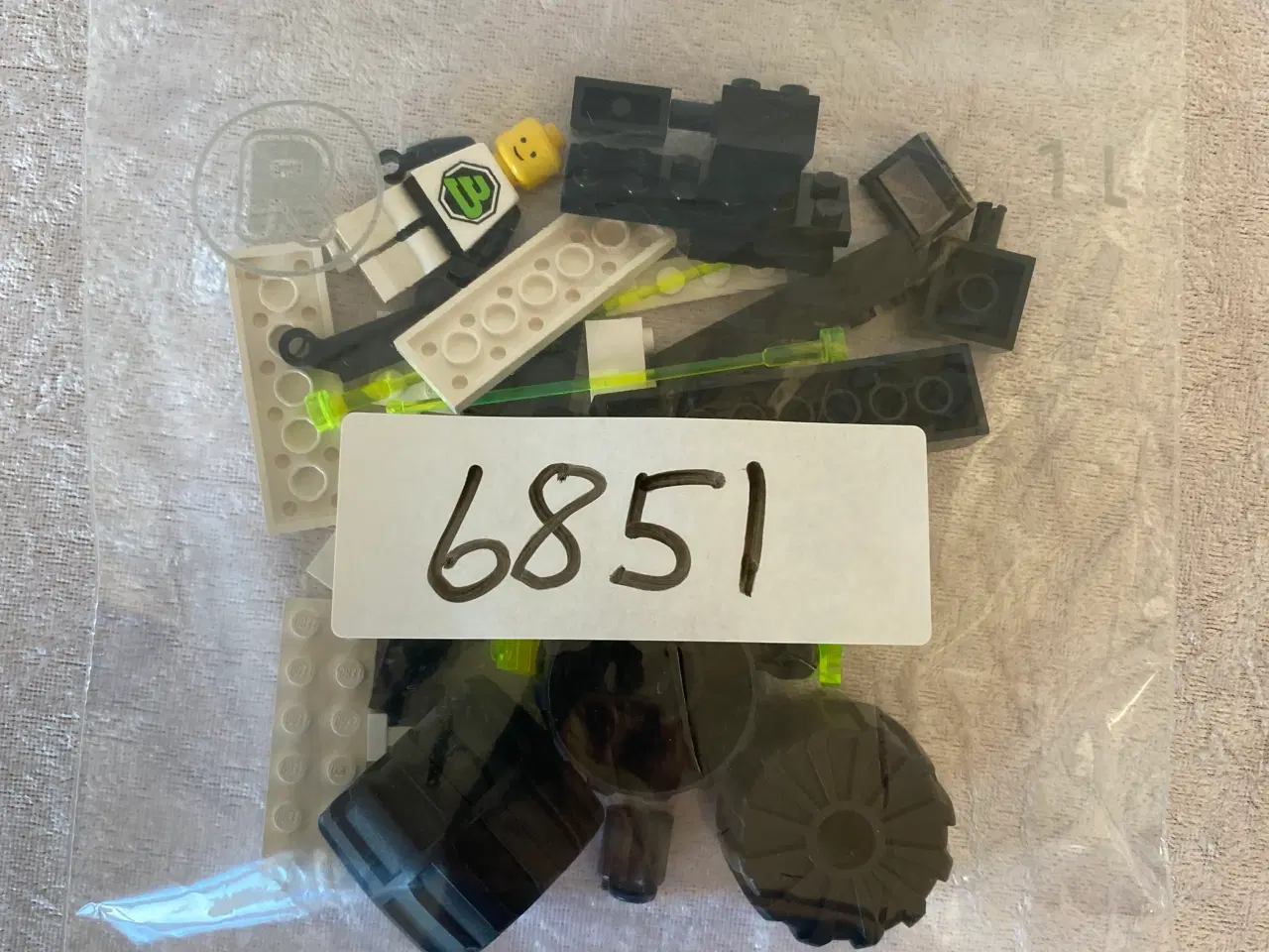 Billede 3 - 🧱 LEGO 6851 - Tri-Wheeled Tyrax (1991)
