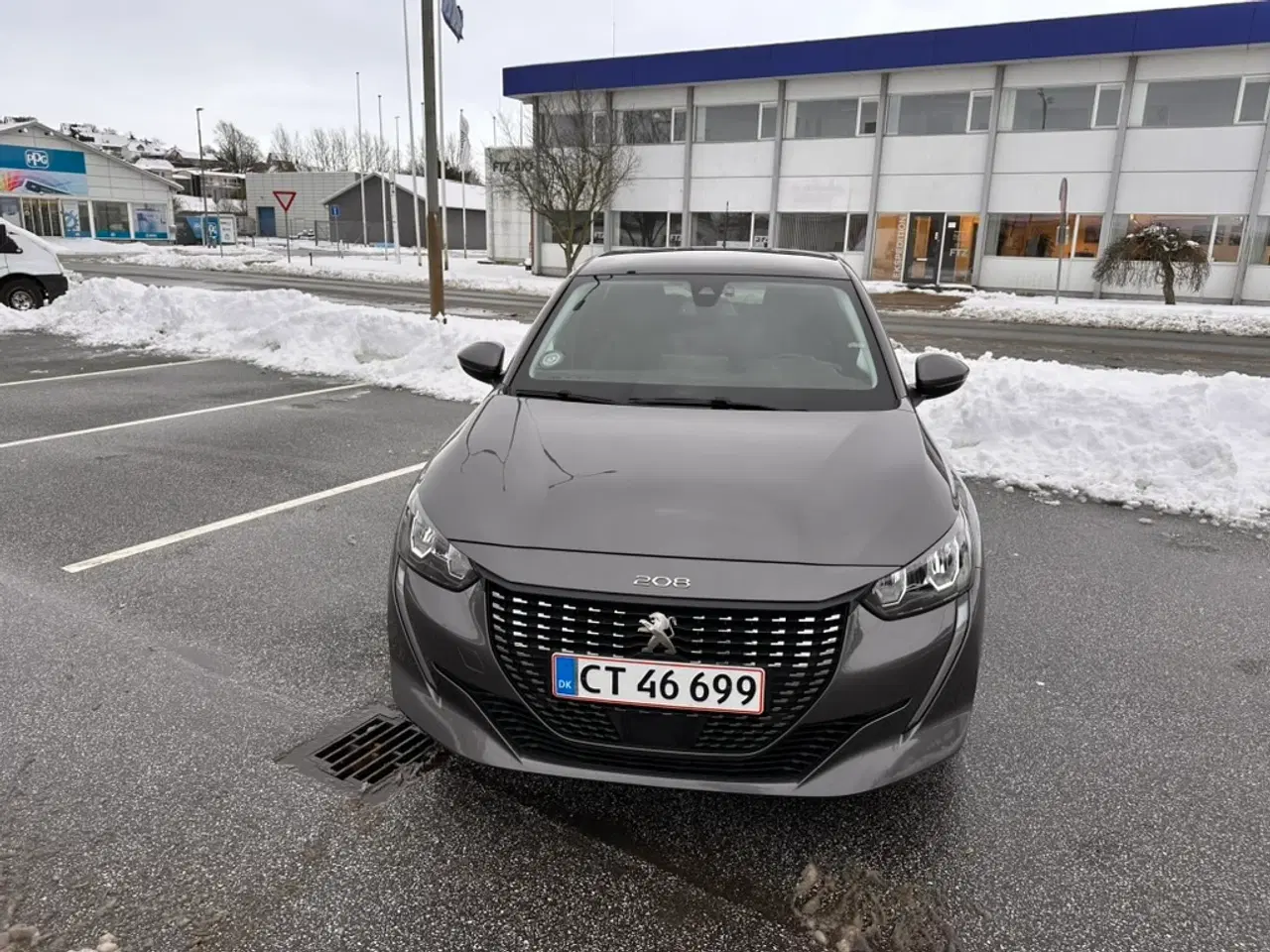 Billede 2 - Velholdt 208er