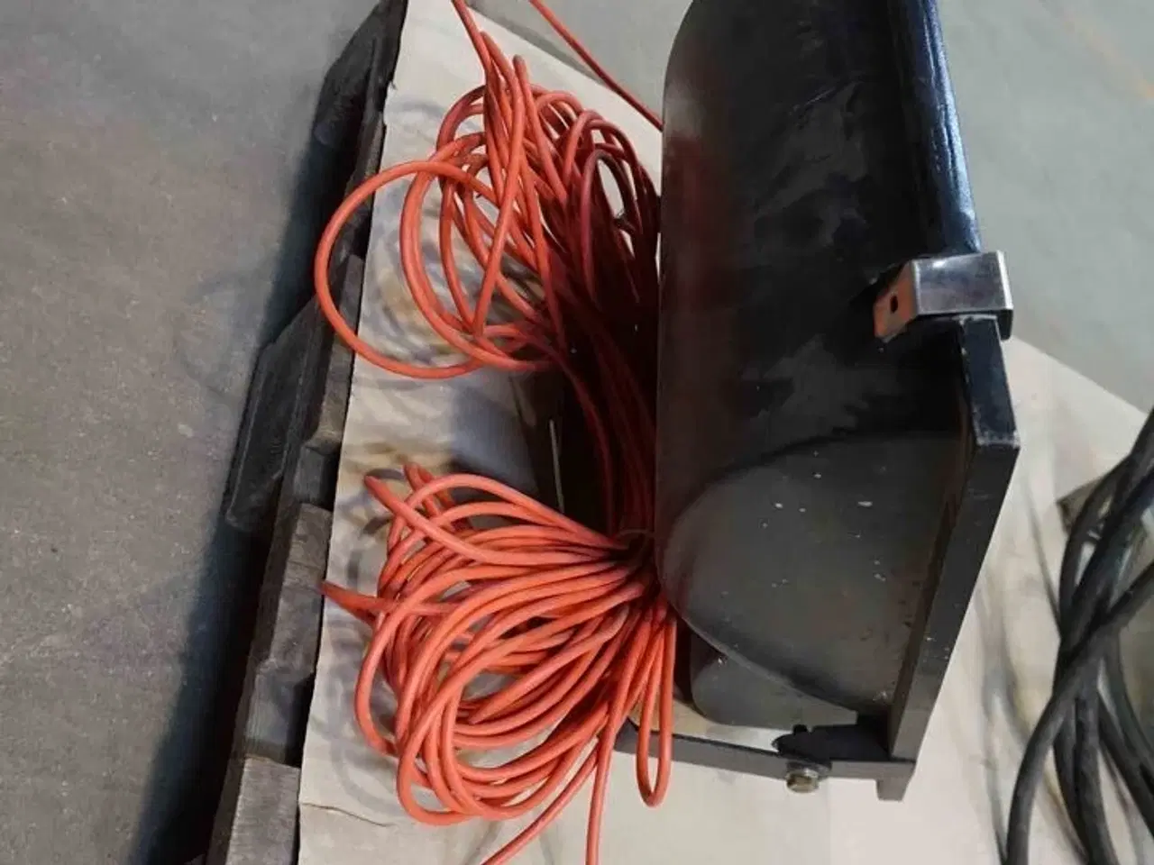 Billede 3 - Joel Byggepladslampe med kabel (MOMSFRI)