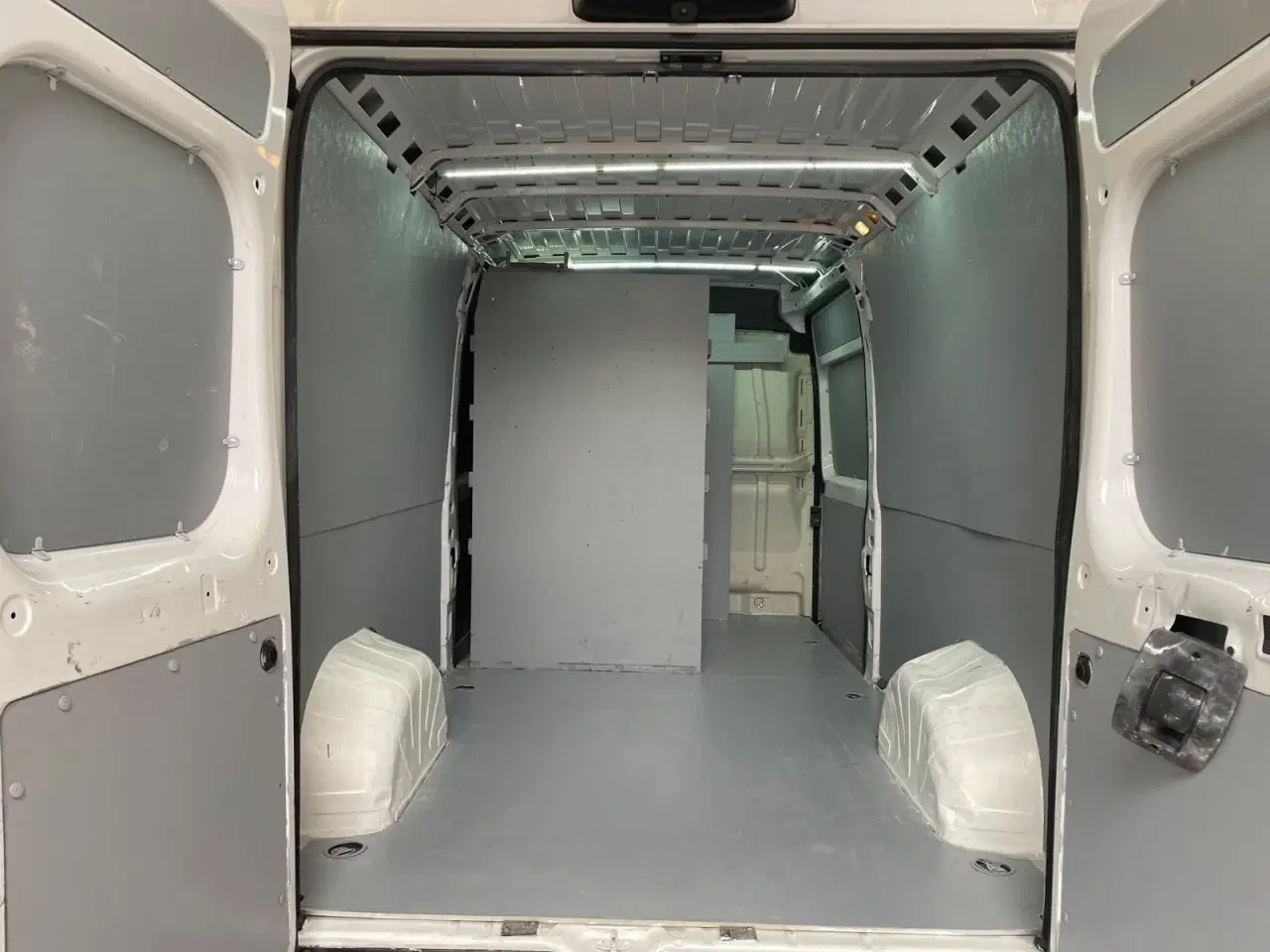 Billede 16 - Fiat Ducato 35 2,2 MJT 140 Kassevogn L3H2 Pro+ aut.