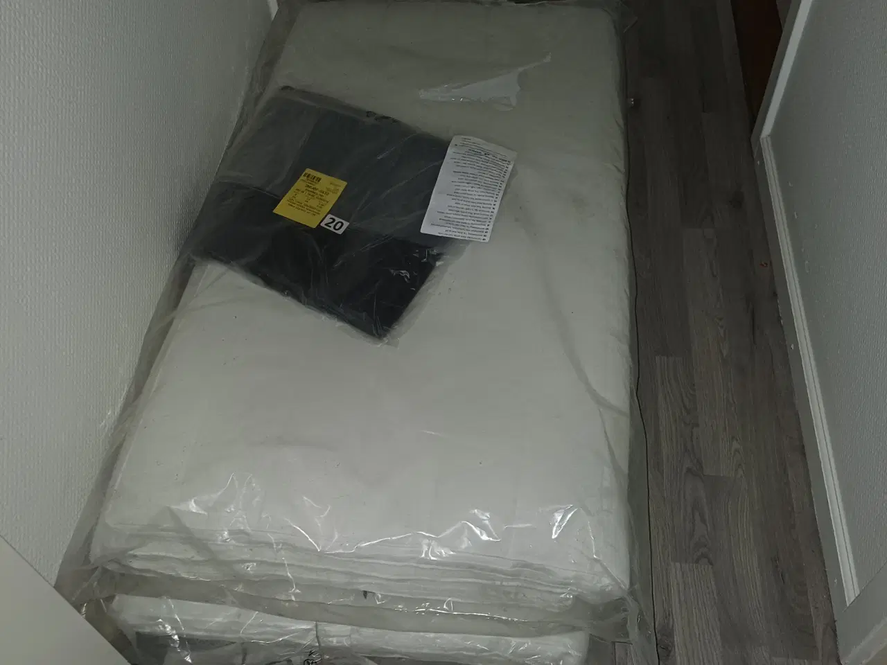 Billede 1 - Helt ny Topmadres 