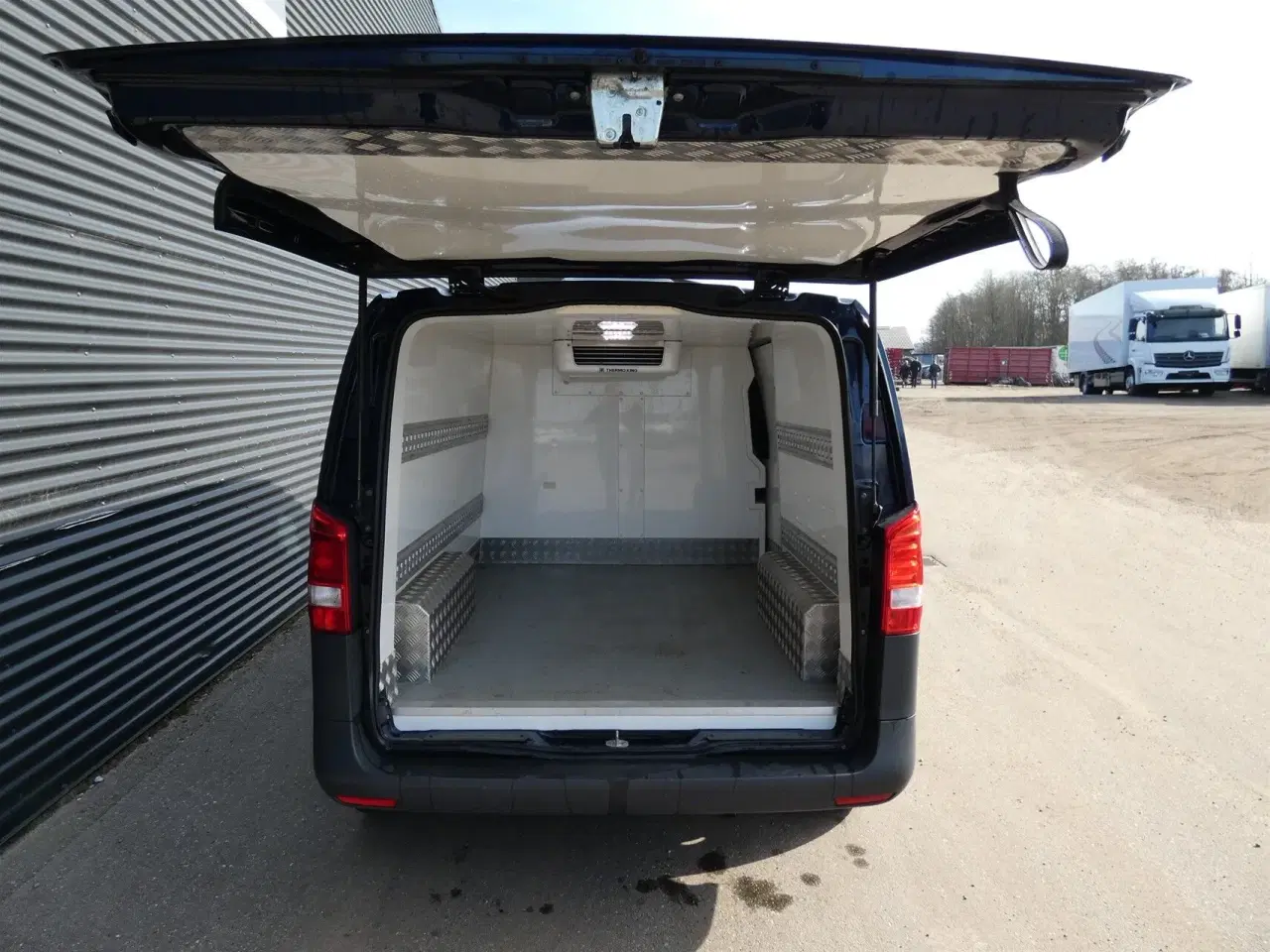 Billede 6 - Mercedes-Benz Vito 114 A1 2,0 CDI RWD KØLEBIL 9G-Tronic 136HK Van Aut.